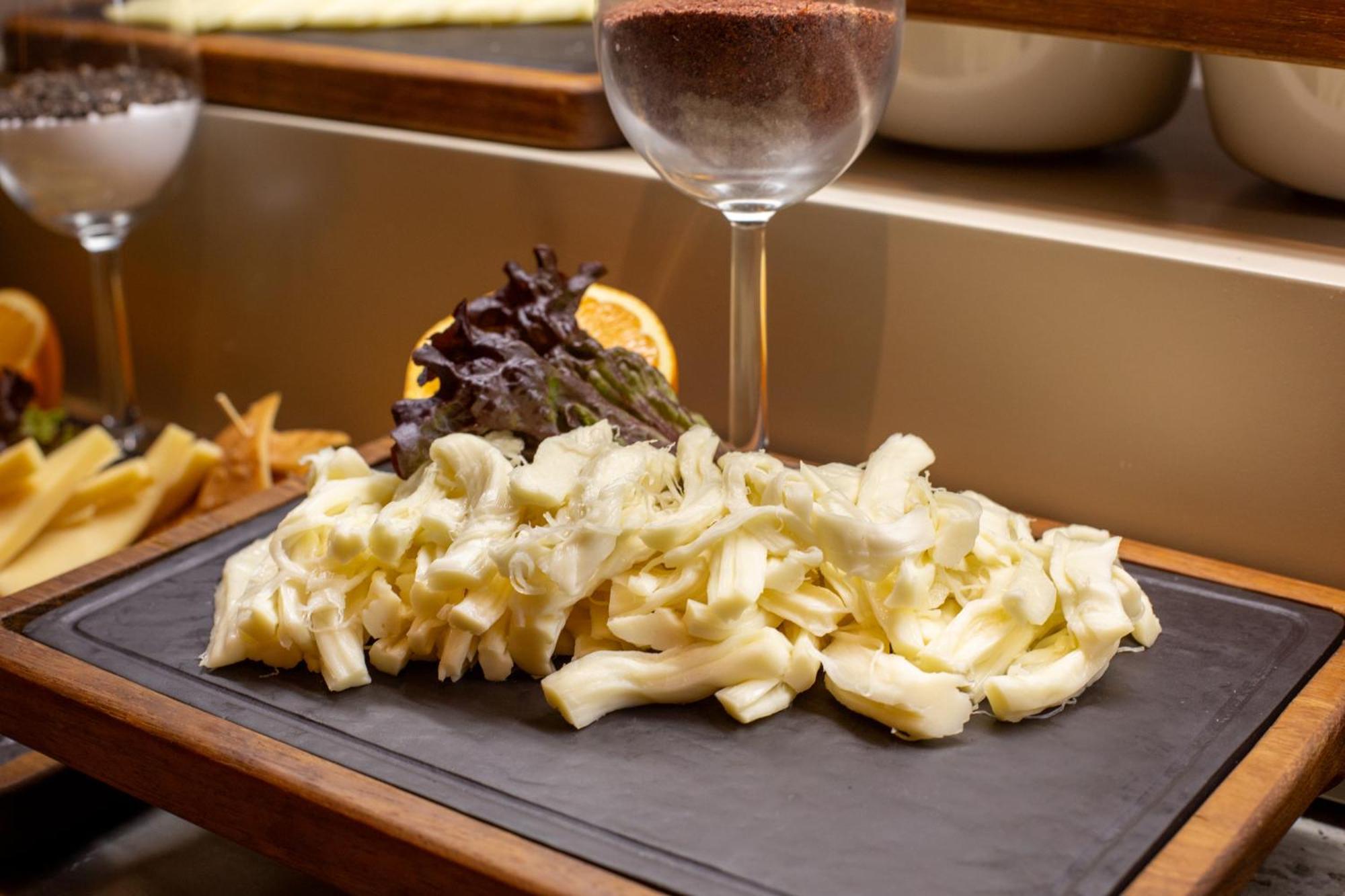 Bentley Hotel Old City-Special Class Istanbul Exterior photo A cutting board