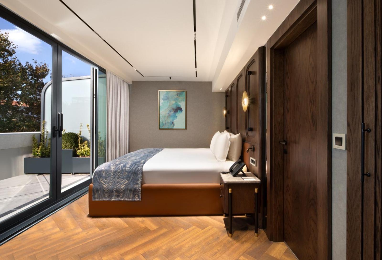 Bentley Hotel Old City-Special Class Istanbul Exterior photo A bedroom at the hotel